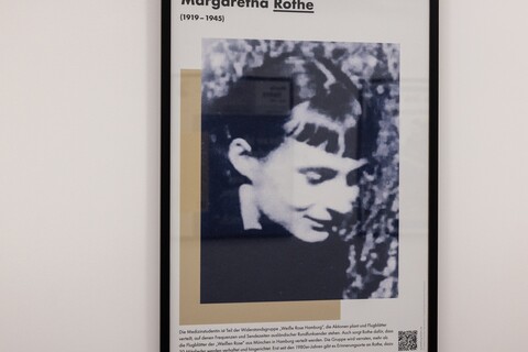 Portrait mit einer Frau und begleitenden Infotexten