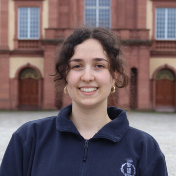 Lilli Hirt