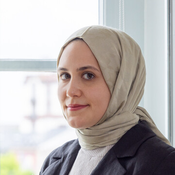 Esra G&uuml;ll&uuml;