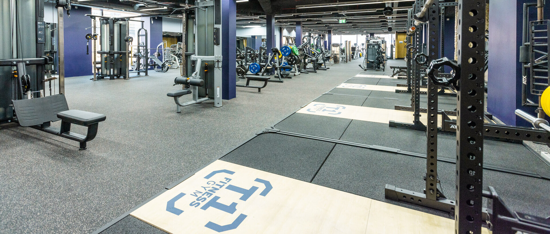 Trainingsfläche des T1 Fitnessstudios