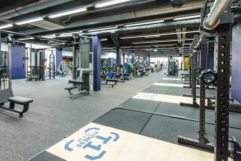 Trainingsfläche des T1 Fitnessstudios