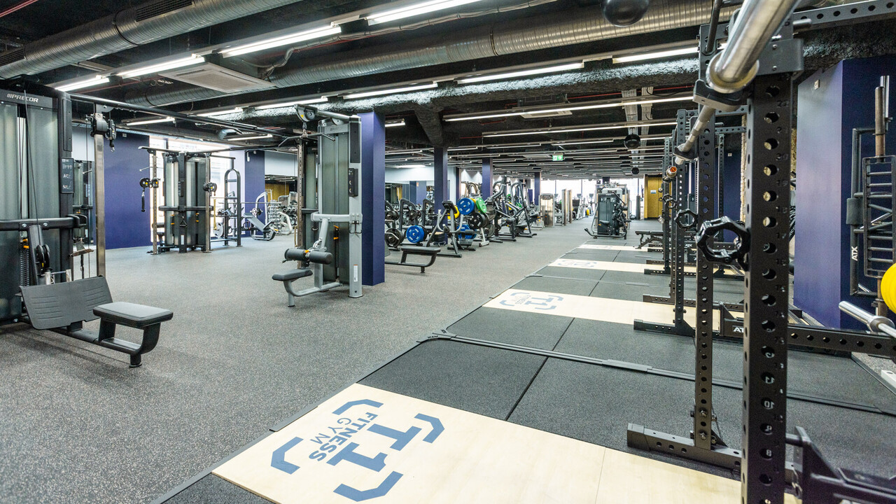 Trainingsfläche des T1 Fitnessstudios