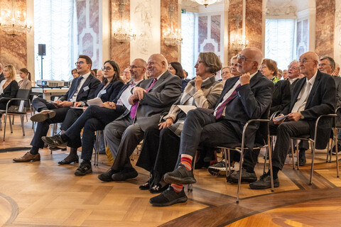 Gäste im Rittersaal 