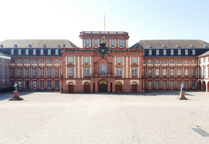 Schloss Mannheim, Sitz der Universität