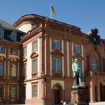 Zentrum für Lehrerbildung und Bildungsinnovation (ZLBI)