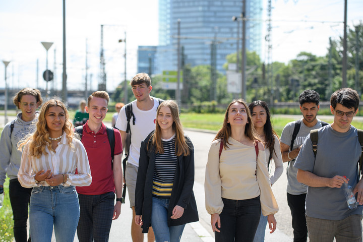 Unileben, Gruppe von Studierenden