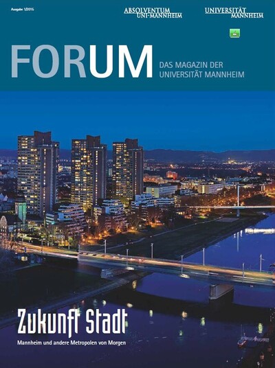 FORUM-Cover Ausgabe 1/2015 mit dem Titel "Zukunft Stadt" und Mannheims erleuchteter Kulisse bei Nacht