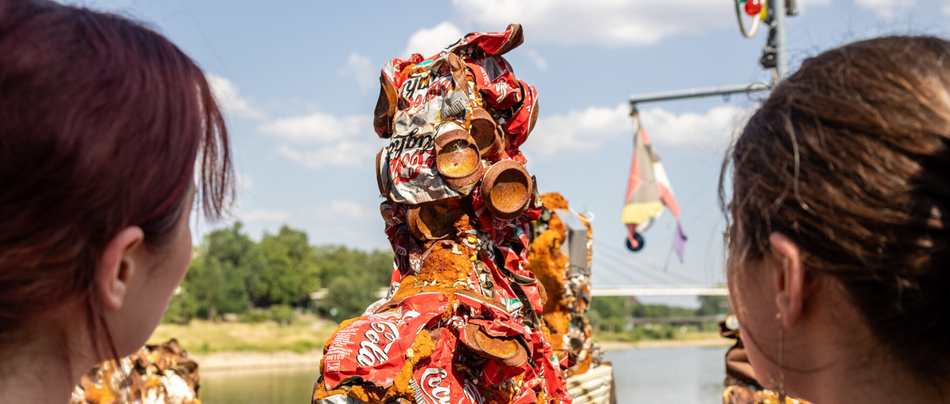 HA Schult – Trash People: 30 Jahre um die Welt