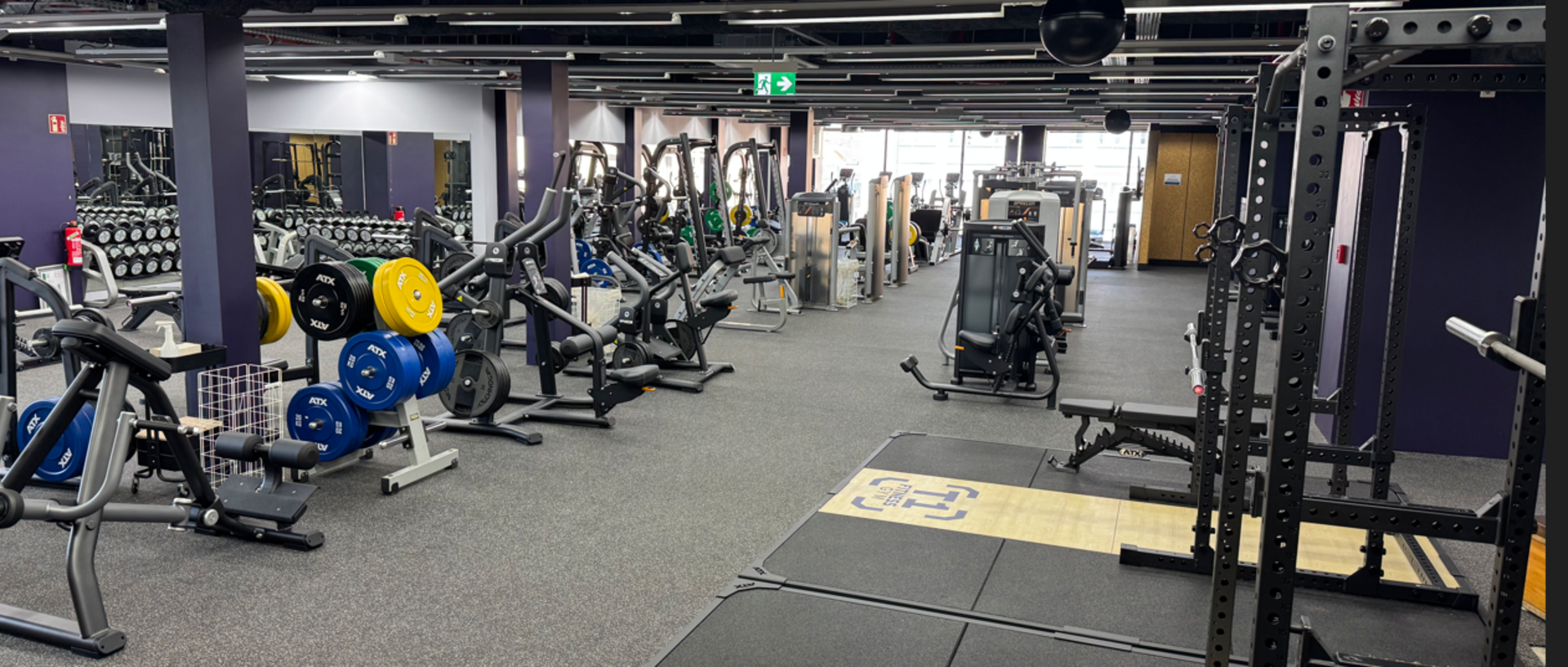 Trainingsfläche des T1 Fitnessstudios