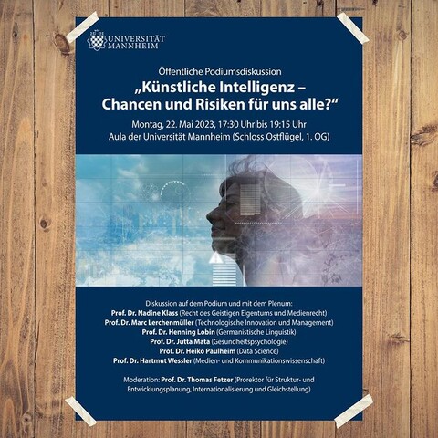 Plakat zur Ankündigung der Podiumsdiskussion "Künstliche Intelligenz - Chancen und Risiken für uns alle?". Die Veranstaltung findet am Montag, 22. Mai 2023 um 17:30 Uhr statt.