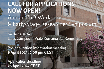 Die LUISS Universität in Rom ist im Hintergrund. Im Vordergrund stehen Informationen über einen Workshop im Juni 2024.