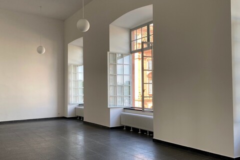 Eingangsbereich Ostflügel Uni Mannheim 1 OG.