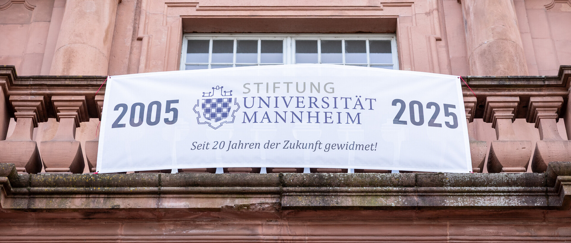 20Jahre Stiftung Banner am Schloss 
