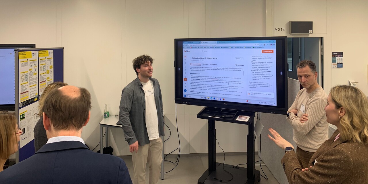 Demonstration der KI-Tools beim Partnerforum am 28.11.2025