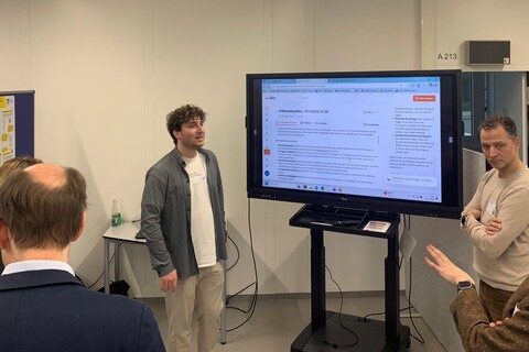 Demonstration der KI-Tools beim Partnerforum am 28.11.2025