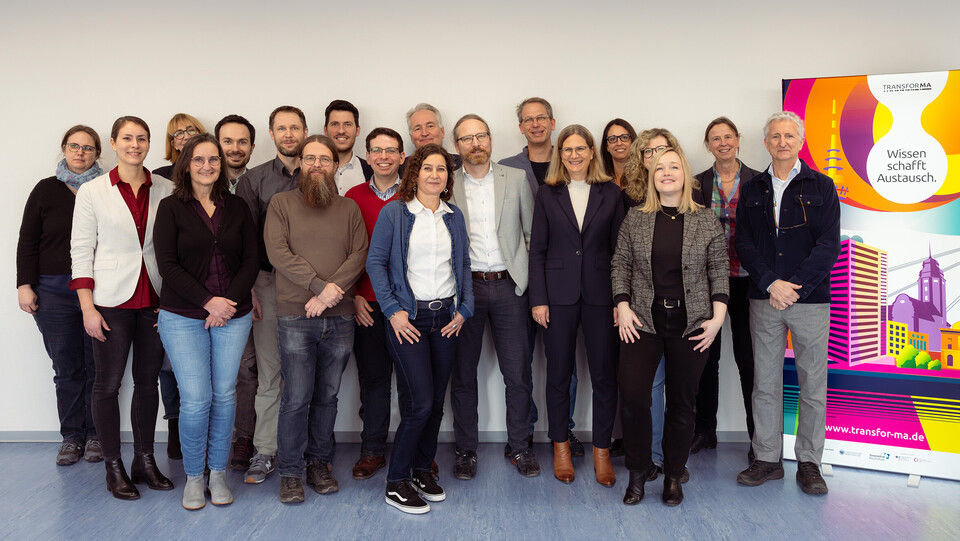 Verantwortliche des Verbundprojekts TransforMA gemeinsam mit dem Projektträger VDI Technologiezentrum GmbH beim Jahresgespräch