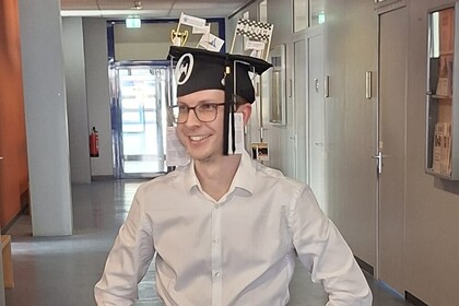 Timo Seitz right after the defense of his thesis.