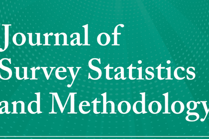 Journal of Survey Statistics and Methodology. Weiße Schrift auf grünem Hintergrund