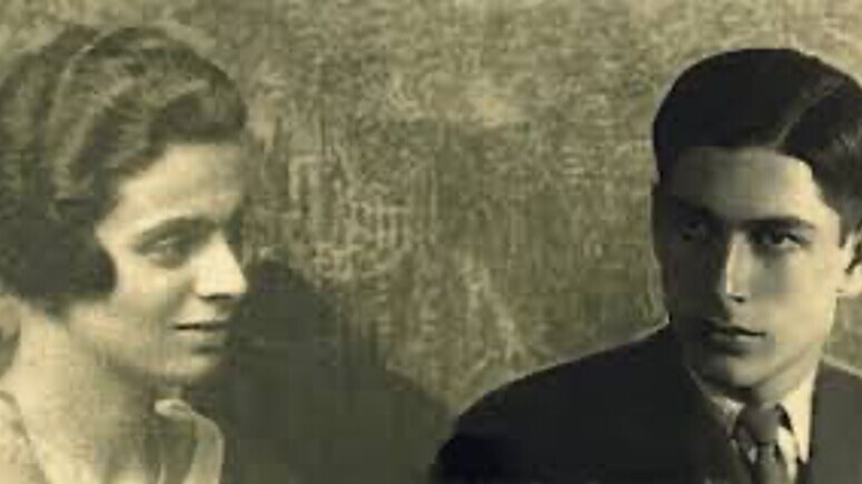 Links Kopf und Oberkörper Gertrud Schweizers von der Seite. Auf der rechten Seite Gideon Klein in dunklem Anzug, mit Krawatte und Hemd. 