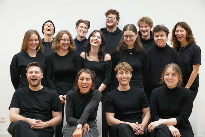 Eine Theathergruppe.