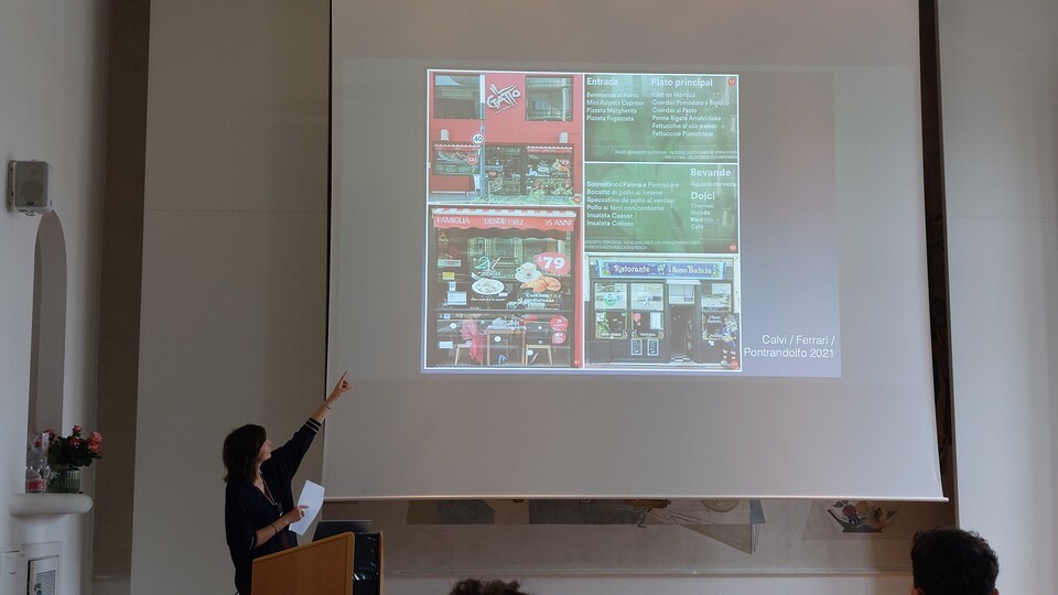 Prof. Dr. Lidia Becker beim Vortrag auf dem Italienischen Kulturtag