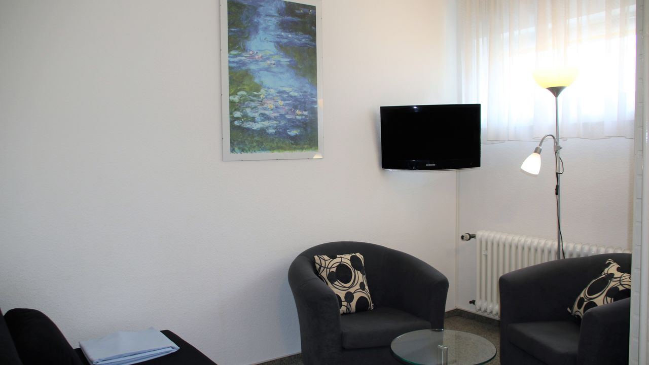 Guesthouse And International Meeting Center Ibz University Of