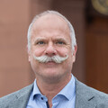 Dr. Julian Dierkes