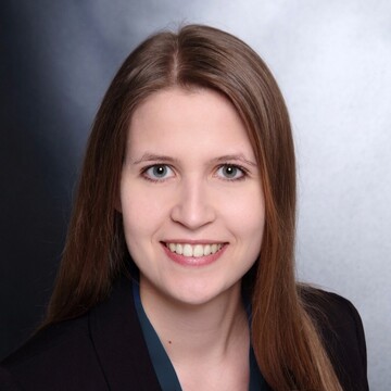 Dr. Maike Arnold