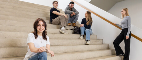 Lerngruppe in der A3-Bibliothek