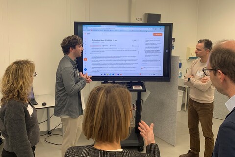 Demonstration der KI-Tools beim Partnerforum am 28.11.2025