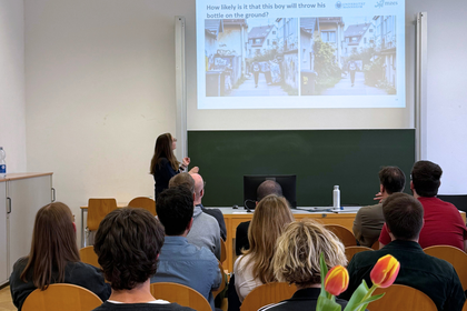 Foto des Hörsaals bei Academic Speed Dating während eines Keynote Vortrags
