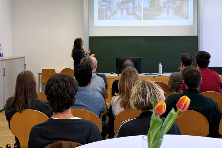 Foto des Hörsaals bei Academic Speed Dating während eines Keynote Vortrags