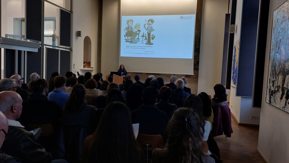Dr. Svenja Dufferain-Ottmann beim Vortrag zum Italian Sounding