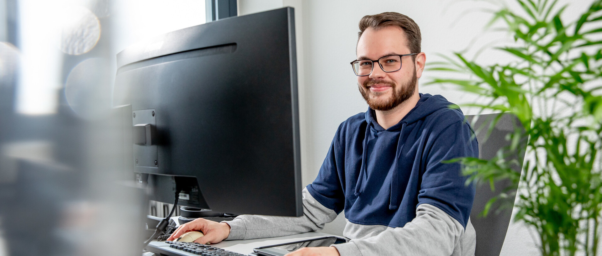 Mitarbeiter am Computer