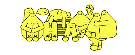 10 illustrierte Figuren, Sprechblasen und Buchstaben in leuchtendem Gelb. Alle Buchstaben, Sprechblasen und Figuren lächeln. Die Buchstaben ergeben das Wort "AHA".  