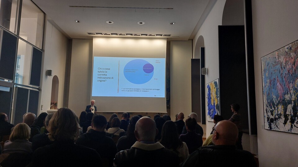 Dr. Rodolfo Dolce beim Vortrag zum Italian Sounding