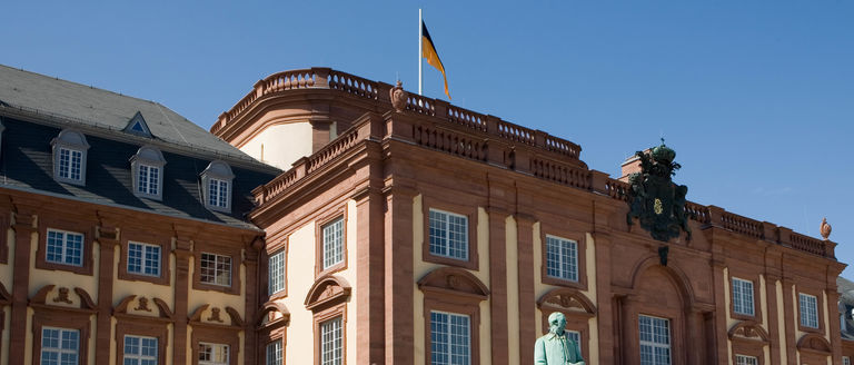 Universit t mannheim semester dates
