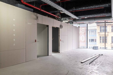 Innenaufnahme der Baustelle des T1 Fitnessstudios