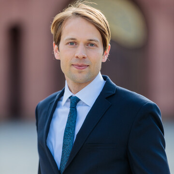 Dr. Nikolas W&ouml;lfing