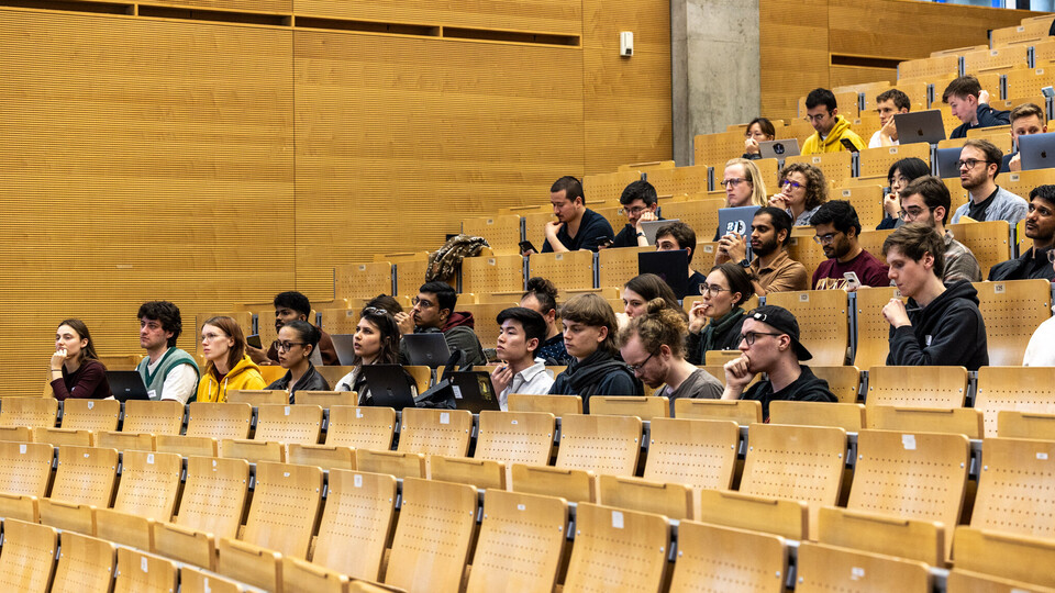 Eröffnung DataFest in Hörsaal, Foto von vorne