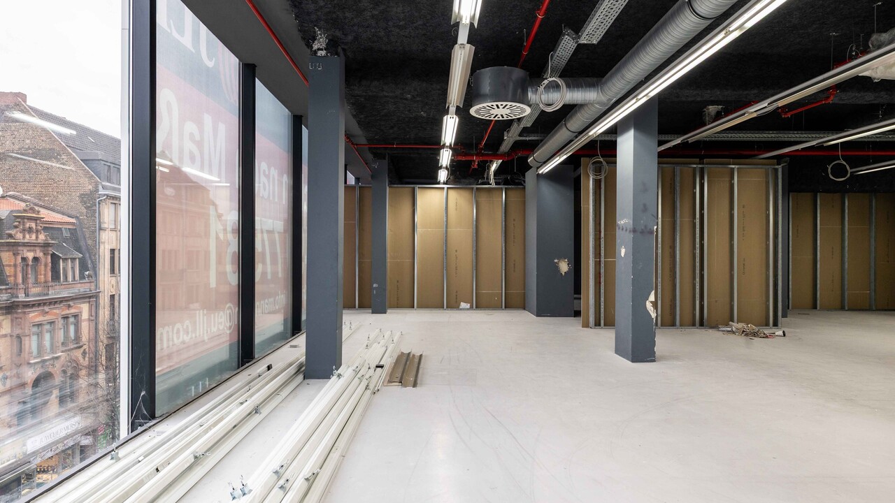 Innenaufnahme der Baustelle des T1 Fitnessstudios